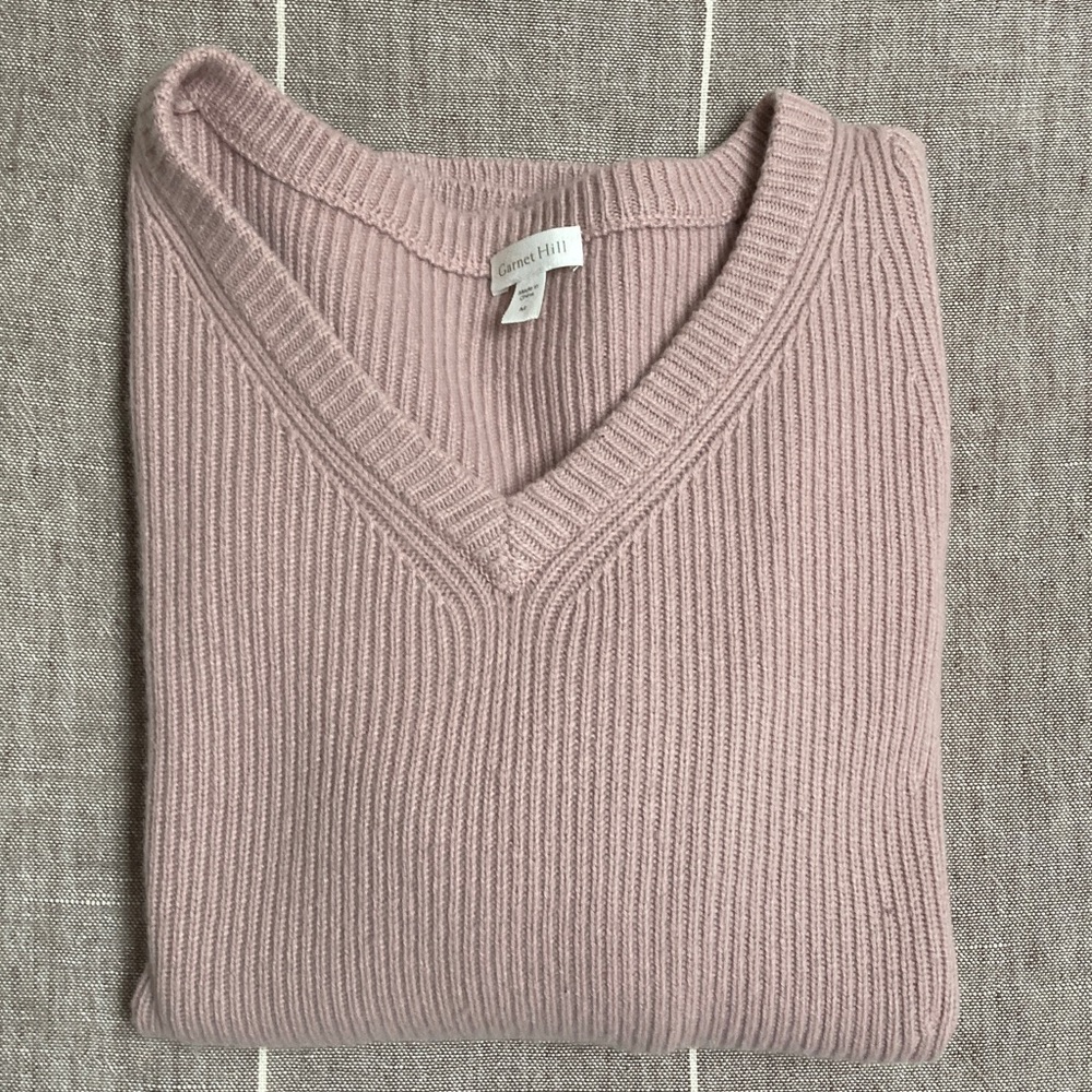 Garnet Hill Women's Cashmere V-Neck Sweater Size M - Picture 7 of 7
